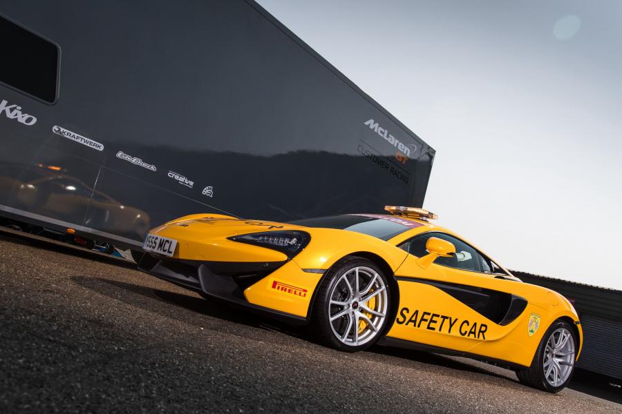  McLaren 540C Coupe Safety Car 2017 года  (фото 4 из 4)
